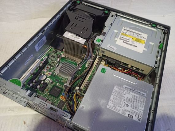 ПК HP Compaq 6000 Pro SFF / Intel Core 2 Quad Q8200 (4 ядра по 2.33 GHz) / 8 GB DDR3 / 250 GB HDD / Intel GMA Graphics 4500 / DVD-RW б/в | Зображення 4