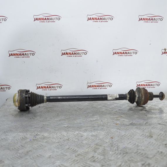 Піввісь задня 2.0 TFSI quattro Audi Q5 8r 2008-2017 привідний вал Ауді ку5 кватро 8R0501203B