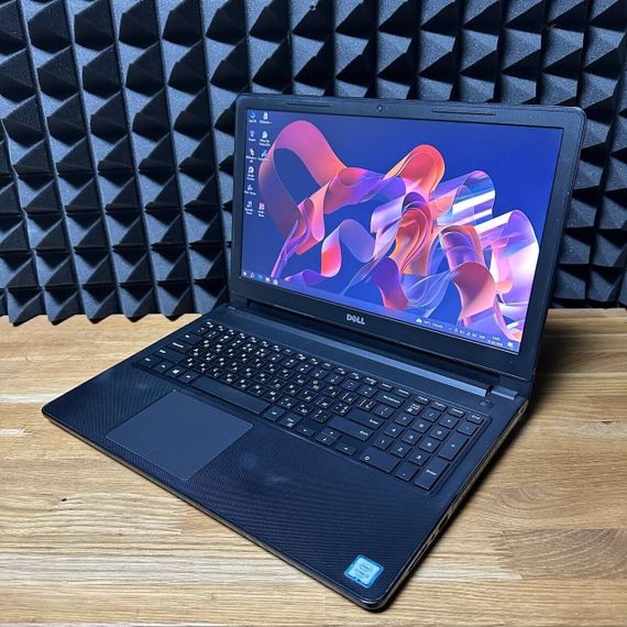 Ноутбук Dell Vostro 15 3568 / 15.6" (1366x768) TN / Intel Core i3-6100U (2 (4) ядра по 2.3 GHz) / 8 GB DDR4 / 128 GB SSD / Intel HD Graphics 520 / WebCam б/в | Зображення 3