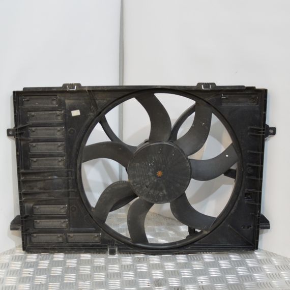 Вентилятор радіатора в зборі Volkswagen Transporter T5 T6 2009-2024 Вентилятор радіатора Фольксваген т5 т6 7E0121205F