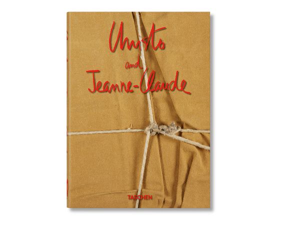 Книги про культуру искусство, Христо и Жанна-Клод Christo and Jeanne-Claude. 40th Ed книги для искусствоведов
