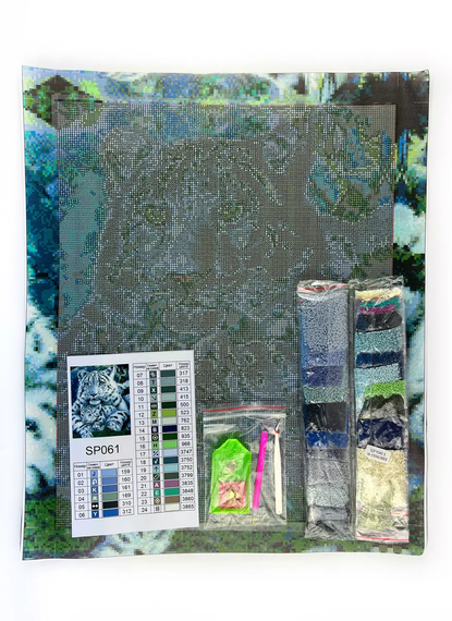 Алмазна мозаїка Тигрячі обійми 40х50 см ColorArt SP061 | Зображення 1