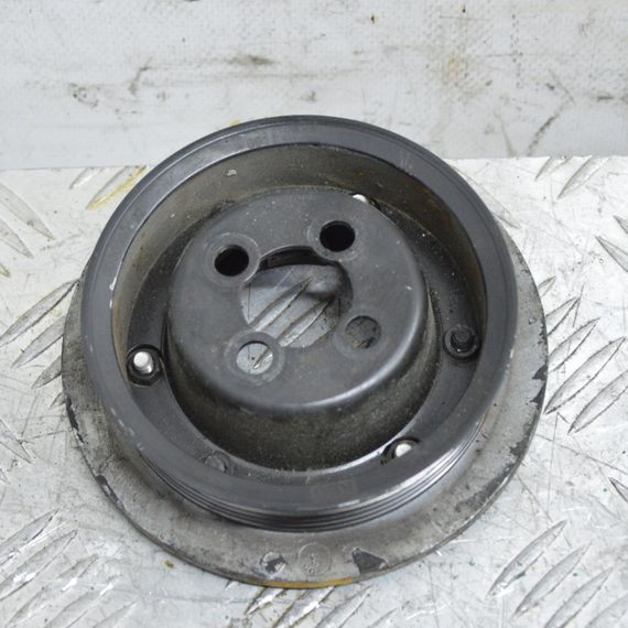 Шків водяного насоса 1.4 TSI Volkswagen Golf V 2003-2009 Шків помпи водяної Фольксваген Гольф 5 03C880727D