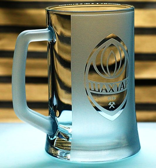 Пивний келих 670 мл ФК Шахтар Донецьк  з гравіюванням подарунок для фаната футбольний кухоль глянець | Зображення 1