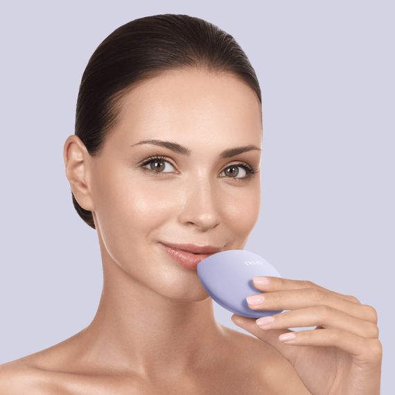 Пристрій для збільшення обʼєму губ GESKE Lip Volumizer&Booster 4в1 Big purple | Зображення 3