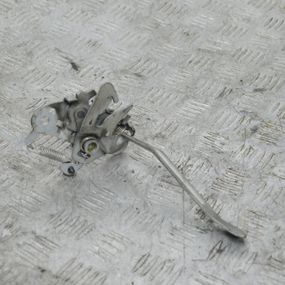 Замок капота Citroen C4 Picasso 2004-2013 Замок капота Сітроен ц4 Пікассо 9654506080