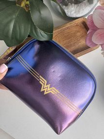 Косметичка Kiko wonder woman