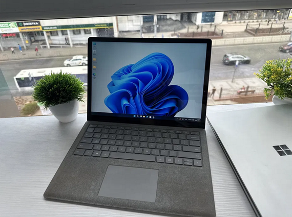 Сенсорний ультрабук Microsoft Surface Laptop 13.5 QHD 8/256 GB Б/В | Зображення 4