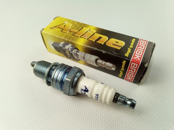 Свічка запалювання BRISK A-Line No04 L15YCY (ВАЗ 2101), Чехія (2101-3707000) (L15YCY.4K)