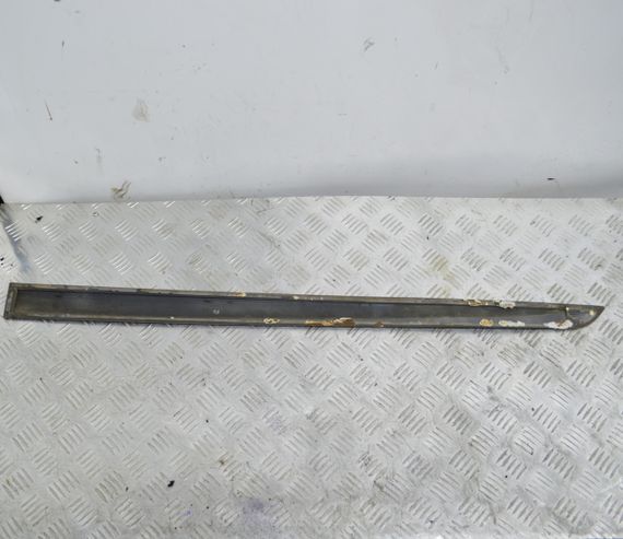 Молдинг передніх правих дверей Opel Astra H 2004-2010 накладка декоративна на двері Опель Астра Н 24461093 | Зображення 3