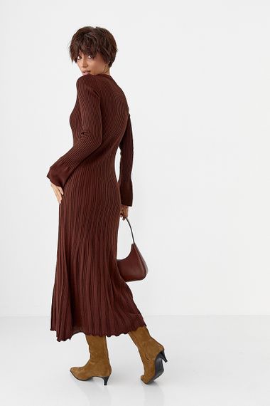 Однотонна сукня максі в рубчик - коричневий цвет, ONE SIZE (є розміри) | Зображення 1