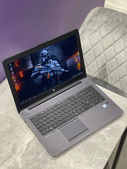 Мобильная рабочая станция HP zBook 15 G3 / 15.6" (1920x1080) IPS / Intel Core i7-6700HQ (4 (8) ядра по 2.6 - 3.5 GHz) / 16 GB DDR4 / 512 GB SSD / nVidia Quadro M1000M, 2 GB DDR3, 128-bit / Fingerprint / WebCam б/у | Зображення 3