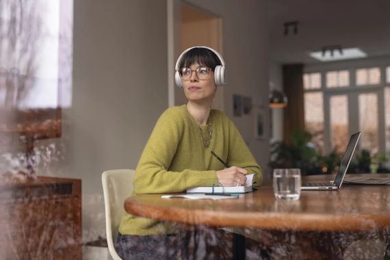 Навушники Philips Over-ear TAH5209 BT 5.3, SBC, Wireless, Mic, Білий (TAH5209WT/00) | Зображення 2