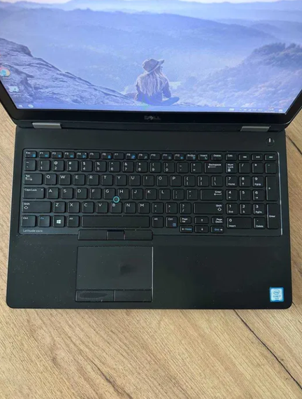 Ноутбук Dell Latitude 5570 15,6" HD i7 6600U 8Gb SSD 256Gb Radeon R7 M360 Б/В | Зображення 1