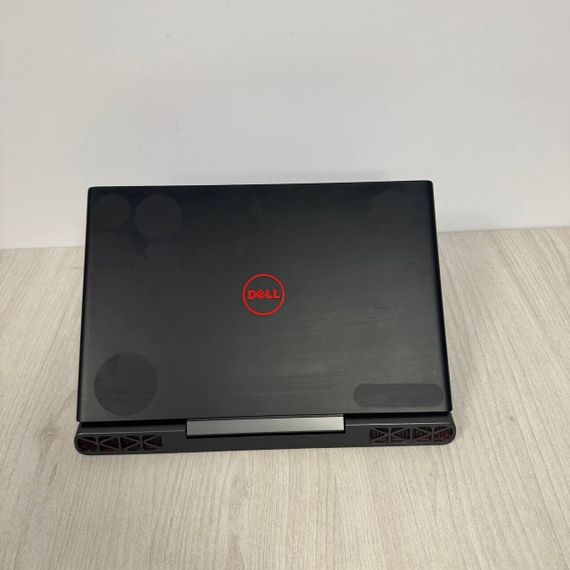 Игровой ноутбук Б-класс Dell Inspiron 7567 / 15.6" (1920x1080) TN / Intel Core i5-7300HQ (4 ядра по 2.5 - 3.5 GHz) / 8 GB DDR4 / 256 GB SSD / nVidia GeForce GTX 1050, 4 GB GDDR5, 128-bit / WebCam б/у | Зображення 5