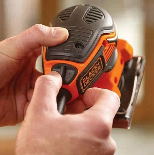 Вібраційна шліфувальна машина Black&Decker KA450 | Зображення 1