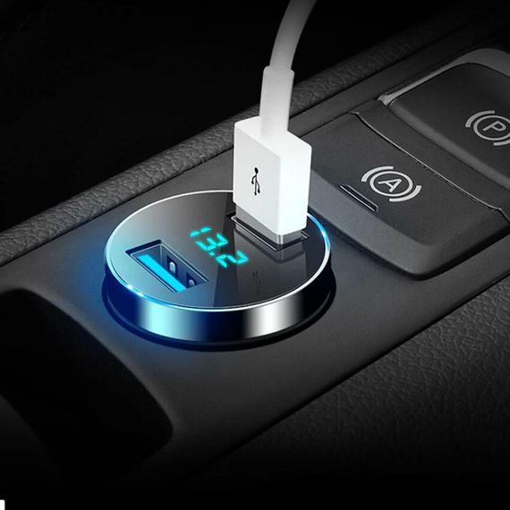 Автомобильный адаптер с индикатором напряжения, 2 USB, CAR USB HC6 / Зарядное устройство в прикуриватель авто | Зображення 5