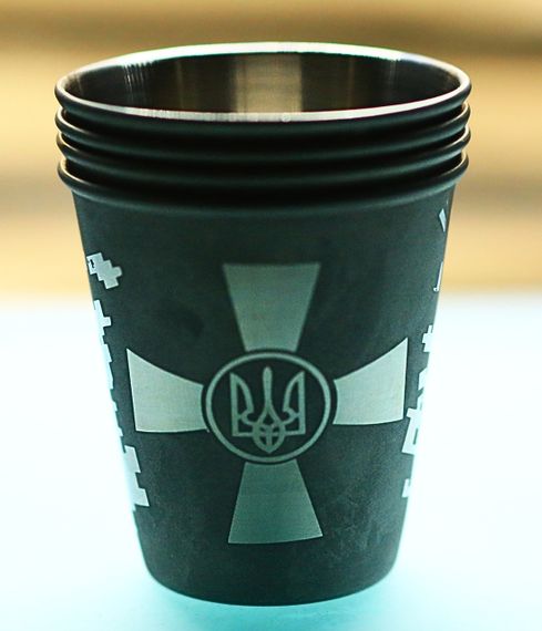 Металеві чарки 30 мл з гравіюванням ЗСУ карти Україна Тризуб піксель 4 шт подарунок чарки для патріота військового | Зображення 4