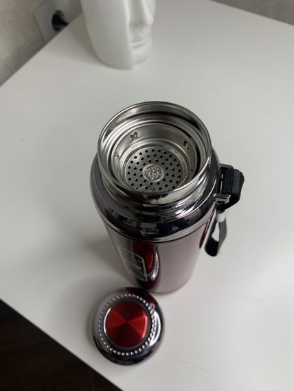 Термос "Classic"600ml  красный, с сеточкой и двойной стенкой | Зображення 1