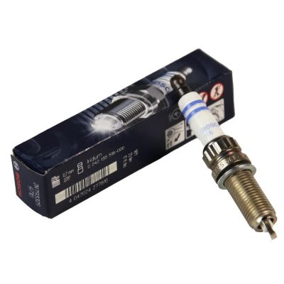 Свеча зажигания Bosch 0 242 135 518 | Зображення 1