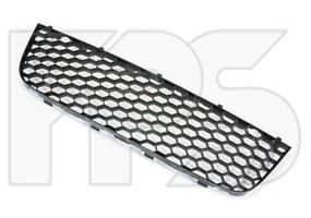 Решетка в бампере средняя VW Golf V '04-09 GTi (FPS) 1K0853677B