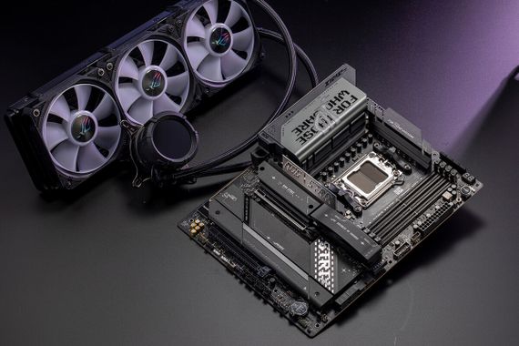 Материнcкая плата ASUS ROG STRIX X870E-E GAMING WIFI sAM5 X870E 4xDDR5 M.2 HDMI WiFi BT ATX 90MB1IB0-M0EAY0 | Зображення 4