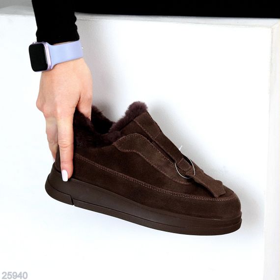 Стильные низкие шоколадные зимние ботинки натуральная замша | Зображення 2