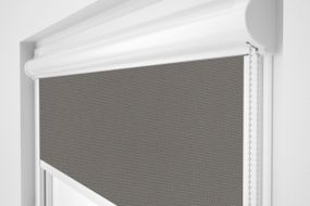 Рулонная штора Rolets Роял 2-817-1300 130x170 см закрытого типа Графитовая