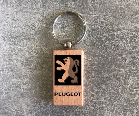 Дерев'яний брелок з логотипом Peugeot (15010102011)