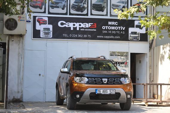Дефлектор капоту (EuroCap) для Dacia Duster 2018-2024 рр | Зображення 4