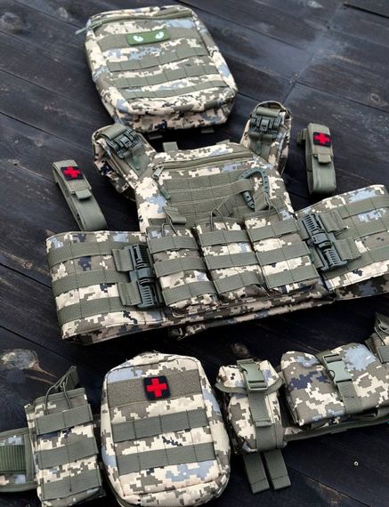 Комплект плитоноска швидкого скидання з боковими карманами + напашник +рюкзак та 12 підсумків піксель. | Зображення 5