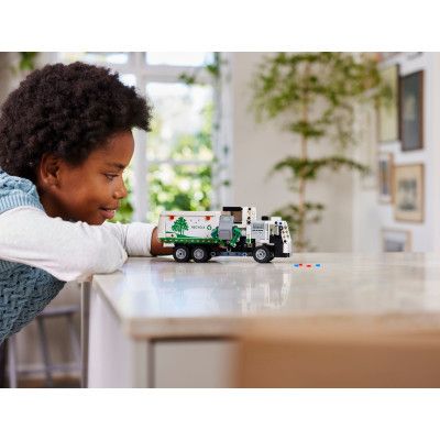 Конструктор LEGO Technic Мусоровоз Mack LR Electric 503 деталей (42167) | Зображення 9