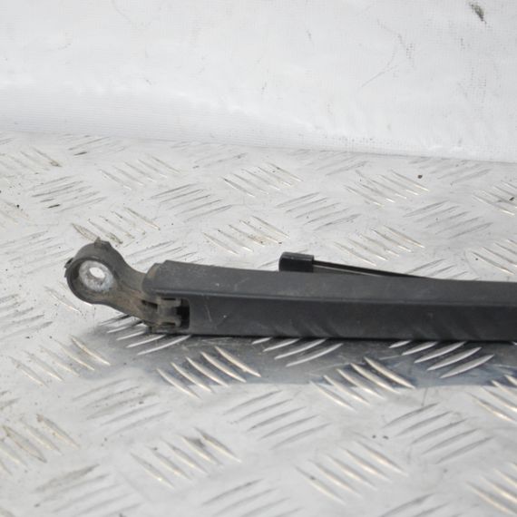 Повідець склоочисника заднього скла Skoda Superb III 2015-2024 універсал Щіткотримач двірника задній Шкода Суперб 3 5JJ955707 | Зображення 1