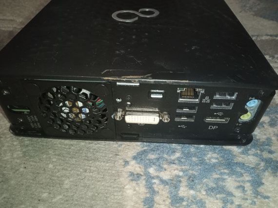 Неттоп Б-класс Fujitsu Esprimo Q520 USFF / Intel Core i3-4170T (2 (4) ядра по 3.2 GHz) / 6 GB DDR3 / 120 GB SSD / Intel HD Graphics 4400 б/у | Зображення 2