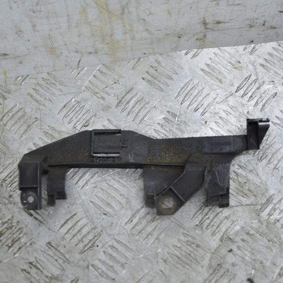 Кронштейн передньої панелі Renault Laguna III 2007-2015 Кріплення переднього бампера Рено Лагуна 3 242300001R