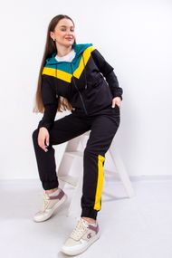 Костюм жіночий