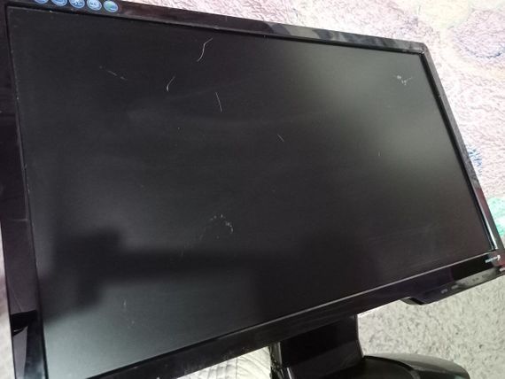 Комплект ПК Б-клас: Fujitsu Esprimo E500 E85+ SFF / Intel Core i3-2120 (2 (4) ядра по 3.3 GHz) / 8 GB DDR3 / 250 GB HDD / Intel HD Graphics 2000 / DVD-ROM + Монітор BenQ G2020HD / 20" (1600x900) TN / 1x DVI, 1x VGA / VESA 100x100 б/в | Зображення 7