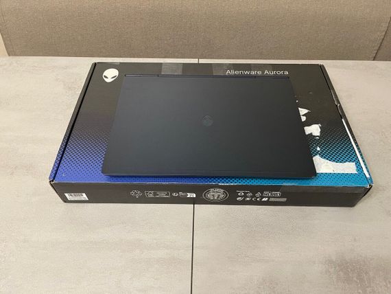 Игровой ноутбук Б-класс Dell Alienware 16 Aurora AC16250 / 16" (2560x1600) IPS / Intel Core 7 240H (10 (16) ядер по 1.8 - 5.2 GHz) / 16 GB DDR5 / 1000 GB SSD M.2 / nVidia GeForce RTX 5060, 8 GB GDDR7, 128-bit / WebCam б/у + Подарок Проводная мышь / USB | Зображення 6