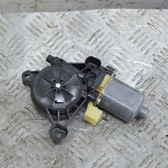 Моторчик стеклоподъемника передней правой двери Skoda Octavia Superb Kodiaq 2012-2024 Шкода 5Q0959802B