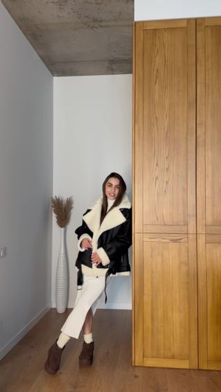 Дубленка женская OVERSIZE с белым мехом, цвет черный S-M | Зображення 3