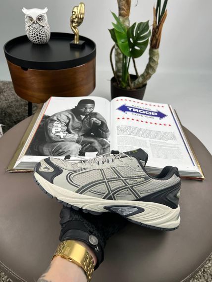 Мужские кроссовки ASICS Gel-Kahana TR V4 Grey Beige Динаміка твого стилю весна / літо / осінь A4166 | Зображення 1