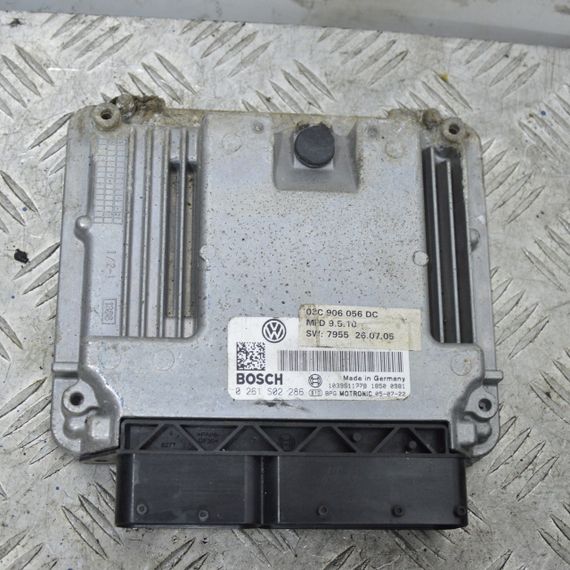 Блок управління двигуном 1.6 FSI Volkswagen Passat B6 2005-2010 Комп'ютер ЕБУ двигуна Фольксваген 03C906056DC