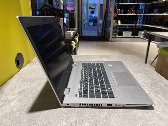 Ультрабук HP ProBook 640 G4 / 14" (1920x1080) IPS / Intel Core i5-8250U (4 (8) ядра по 1.6 - 3.4 GHz) / 8 GB DDR4 / 240 GB SSD / Intel UHD Graphics 620 / WebCam б/у | Зображення 3