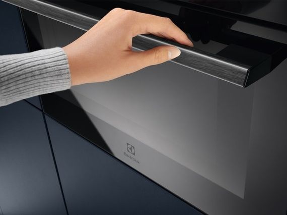 Духова шафа Electrolux електрична компактна EVM8E08Z | Зображення 5
