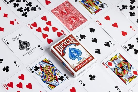 Набор игральных карт Bicycle Standard Playing Cards Черные и Красные (2 колоды) | Зображення 3