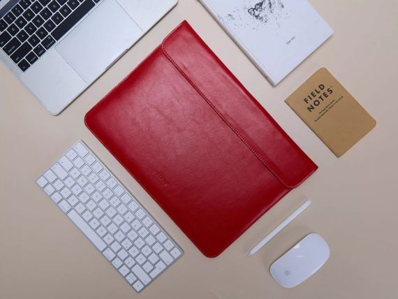 Чохол для ноутбука класичний Incarne Klouz MacBook Air 15" 2023-2025 klouz-red-air-15 червоний | Зображення 7