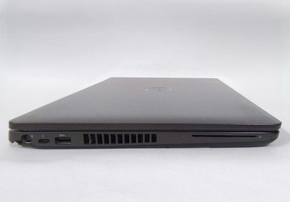 Мобільна робоча станція Б-клас Dell Precision 3541 / 15.6" (1920x1080) IPS / Intel Core i7-9850H (6 (12) ядер по 2.6 - 4.6 GHz) / 16 GB DDR4 / 512 GB SSD / nVidia Quadro P620, 4 GB GDDR5, 128-bit / WebCam / Win 11 Pro б/в + Подарунок Флеш-накопичувач 64GB | Зображення 3