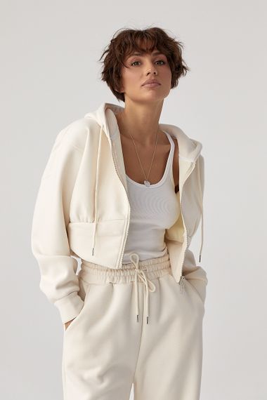 Теплий спортивний костюм з коротким худі та широкими штанами - бежевий цвет, L (є розміри) | Зображення 2