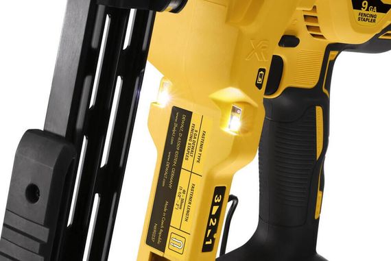 Степлер скобозабивний акумуляторний безщітковий DeWALT DCFS950N | Зображення 6