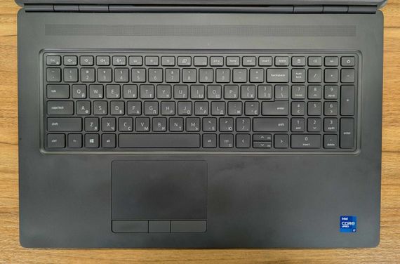 Мобільна робоча станція Dell Precision 7760 / 17.3" (3840x2160) IPS / Intel Core i7-11850H (8 (16) ядер по 2.5 - 4.8 GHz) / 128 GB DDR4 / 1000 GB SSD / nVidia RTX A5000, 16 GB GDDR6, 256-bit / WebCam / HDMI / Windows 11 б/в + Подарунок Миша / USB | Зображення 2
